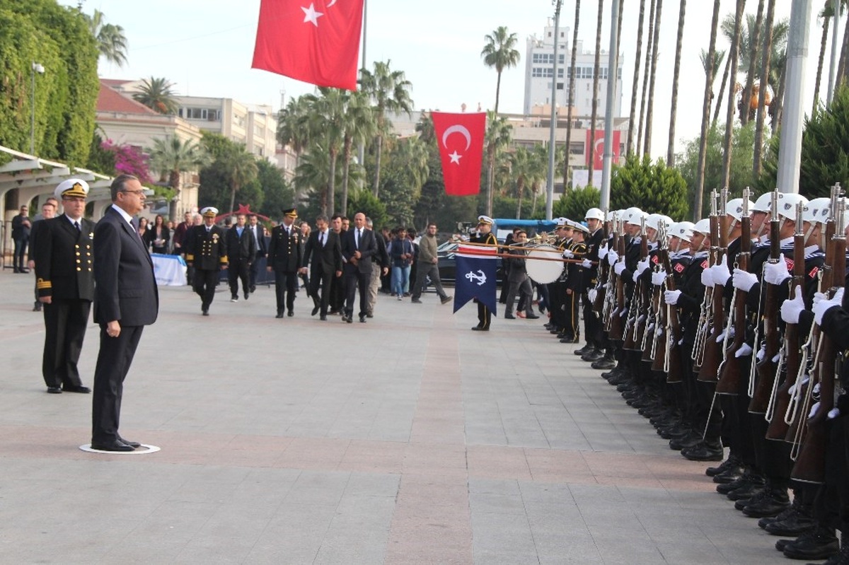 Atatürk, Ölümünün 79. Yılında Mersin\'de Törenlerle Anıldı