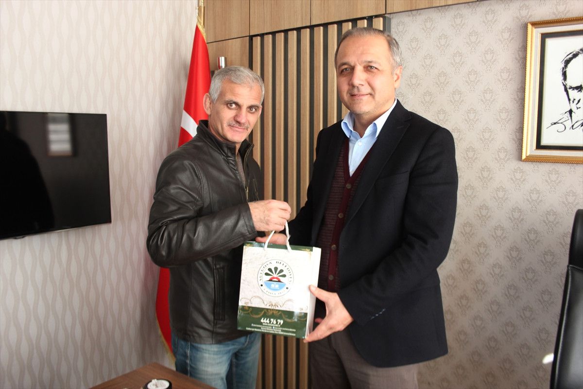 Başarılı Güreşçilerden Başkan Üçok\'a Ziyaret