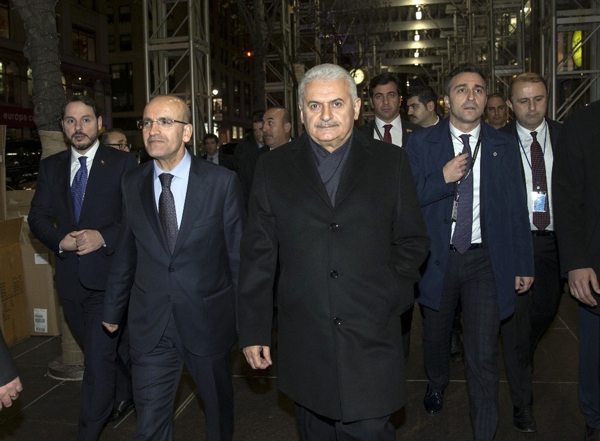Başbakan Yıldırım New York\'da Coşkuyla Karşılandı