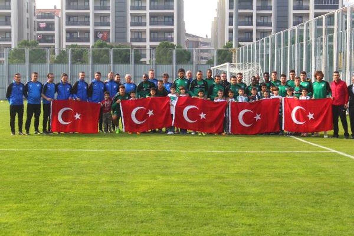 Bursaspor\'da Yusuf Erdoğan Karabükspor Maçında Oynayabilecek