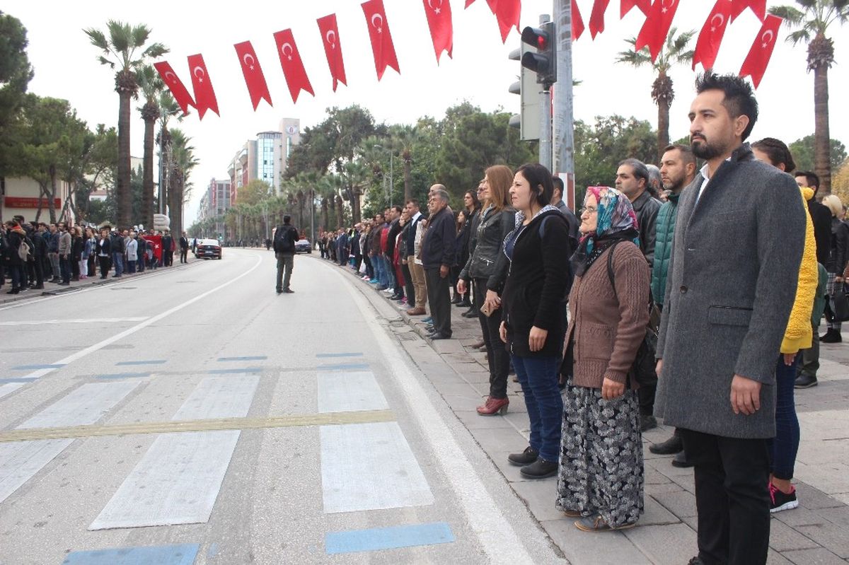 Denizli\'de Atatürk\'ü Anma Programı