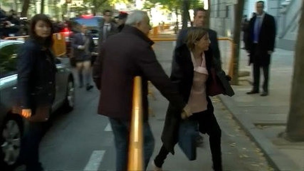 Eski Katalonya Meclis Başkanı Carme Forcadell Kefaletle Serbest