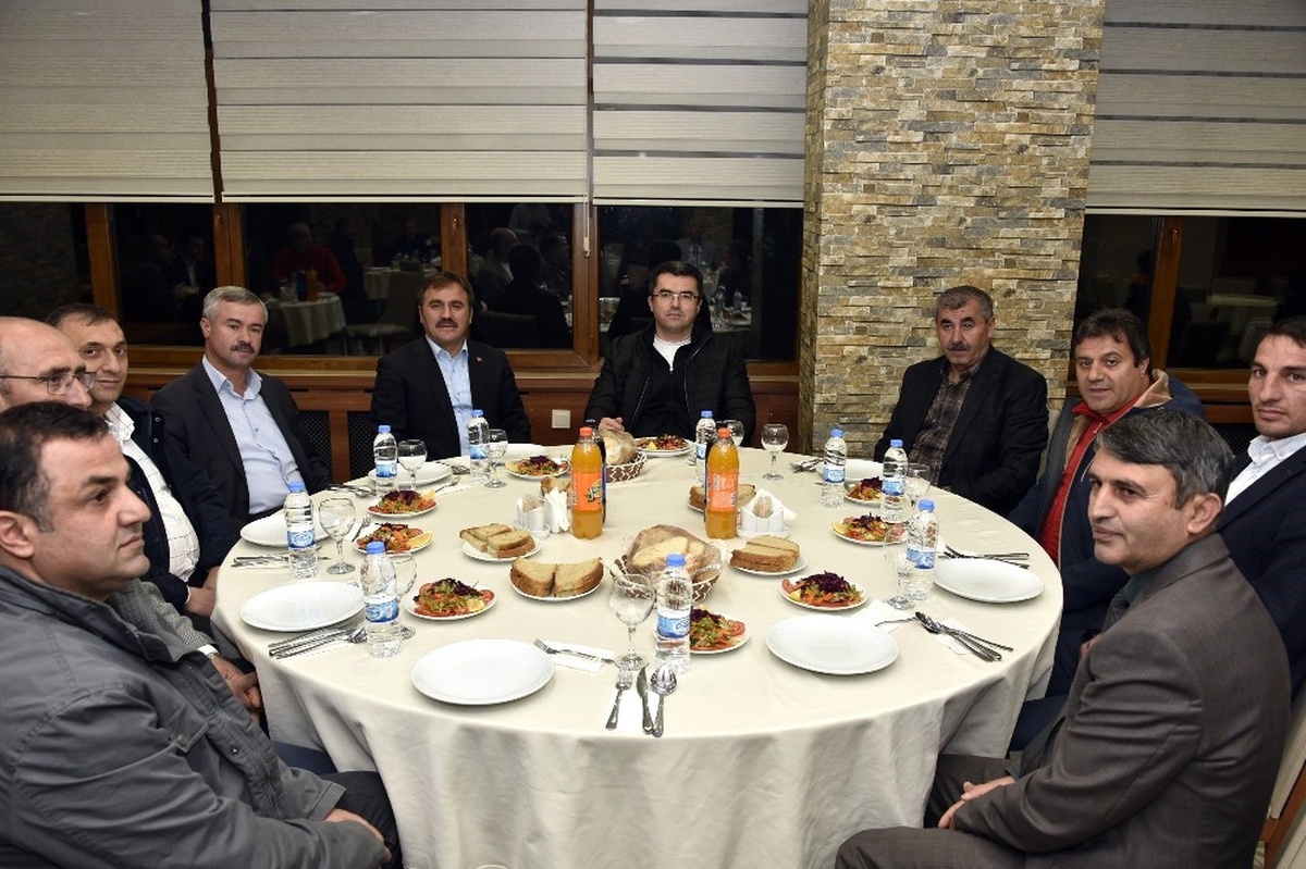 Gümüşhane\'de Amatör Spor Kulüpleri Yemekte Bir Araya Geldi