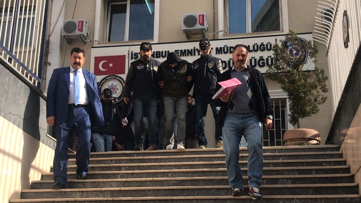Kendisini 800 Bin Lira Dolandıran Teknisyeni Kaçırıp Ağır Yaraladı