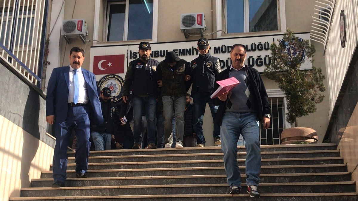 Kendisini Dolandıran Teknisyeni Kaçırıp Ağır Yaraladı