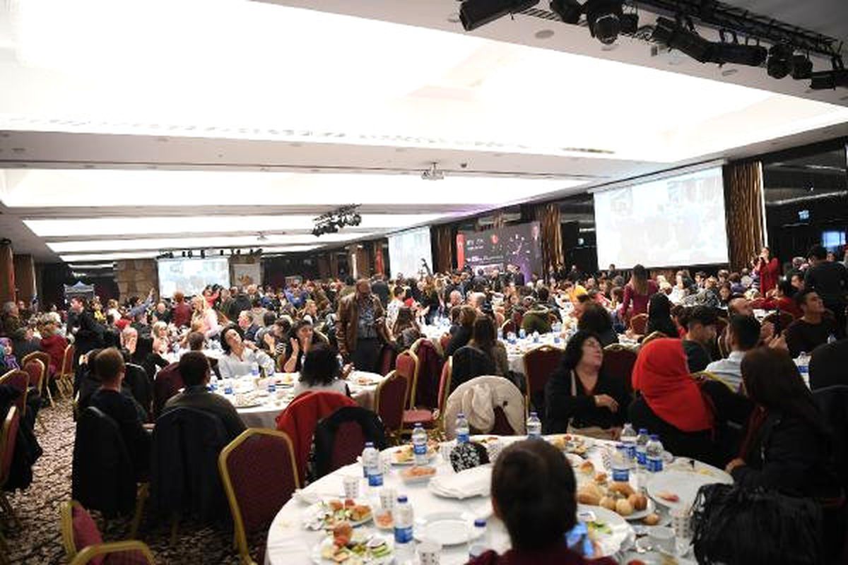 Kılıçdaroğlu,  Ankara\'ya Gelen 1881 Kişiyle Buluştu