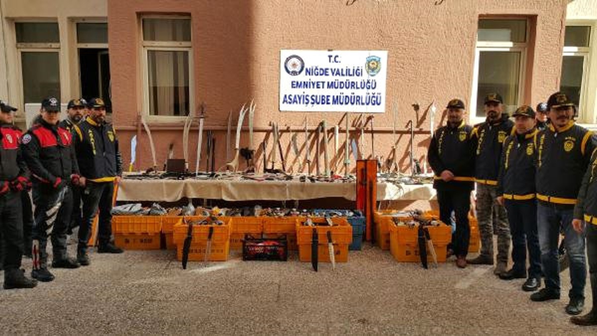 Niğde\'de Kaçak 2 Milyon Liralık Kesici Alete El Koyuldu