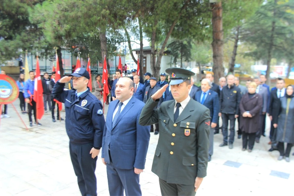 Osmaneli\'de 10 Kasım Atatürk\'ü Anma Programı