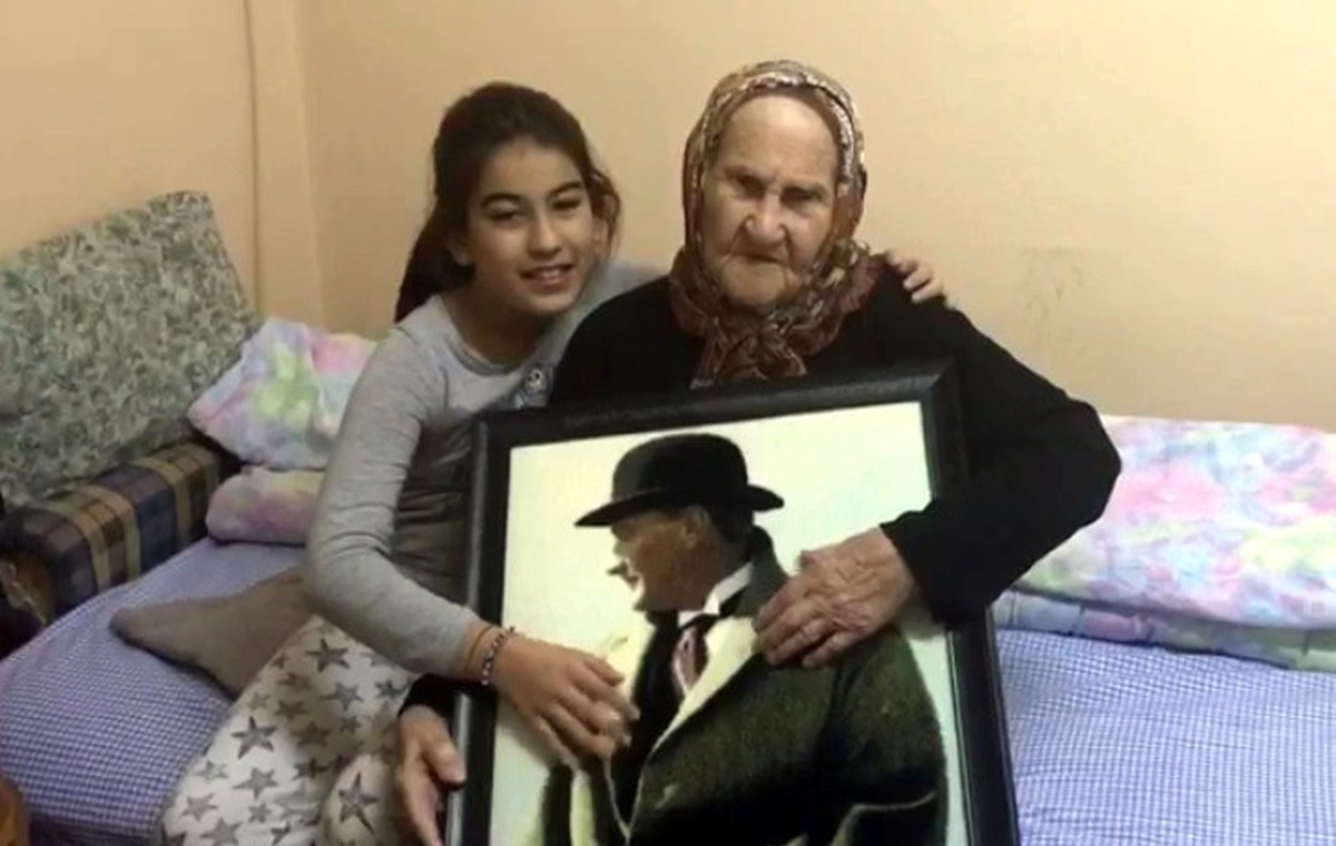 Atatürk\'ü 4 Kez Gören Ayşe Nine O Günü Anlattı
