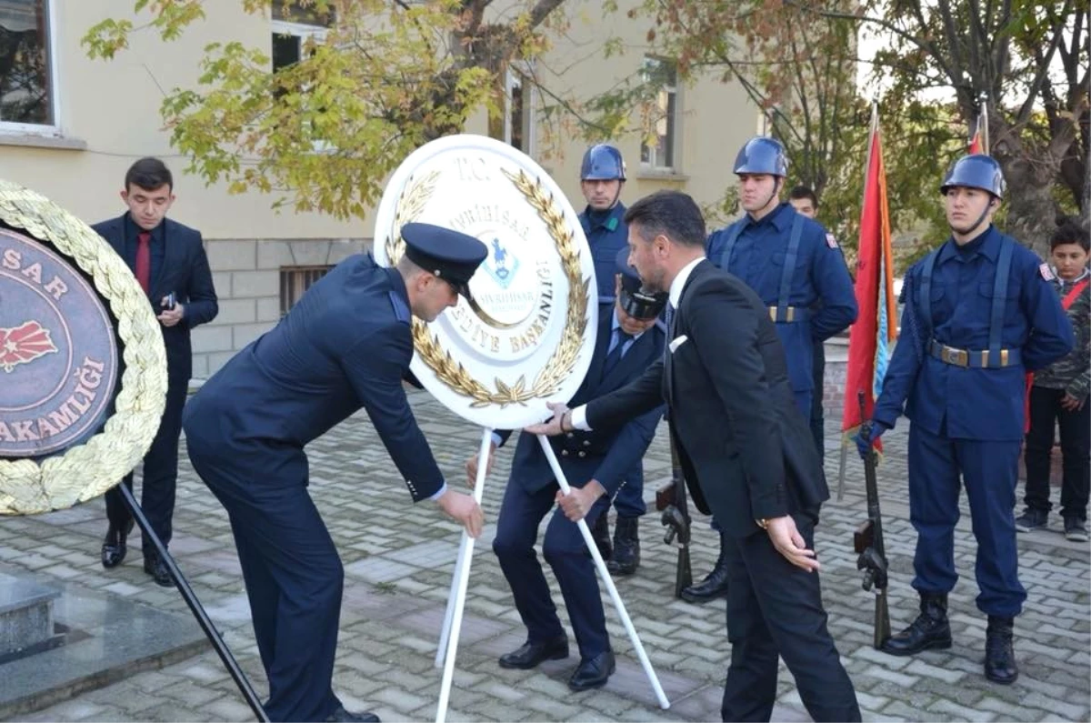 Sivrihisar\'da 10 Kasım Atatürk\'ü Anma Törenleri