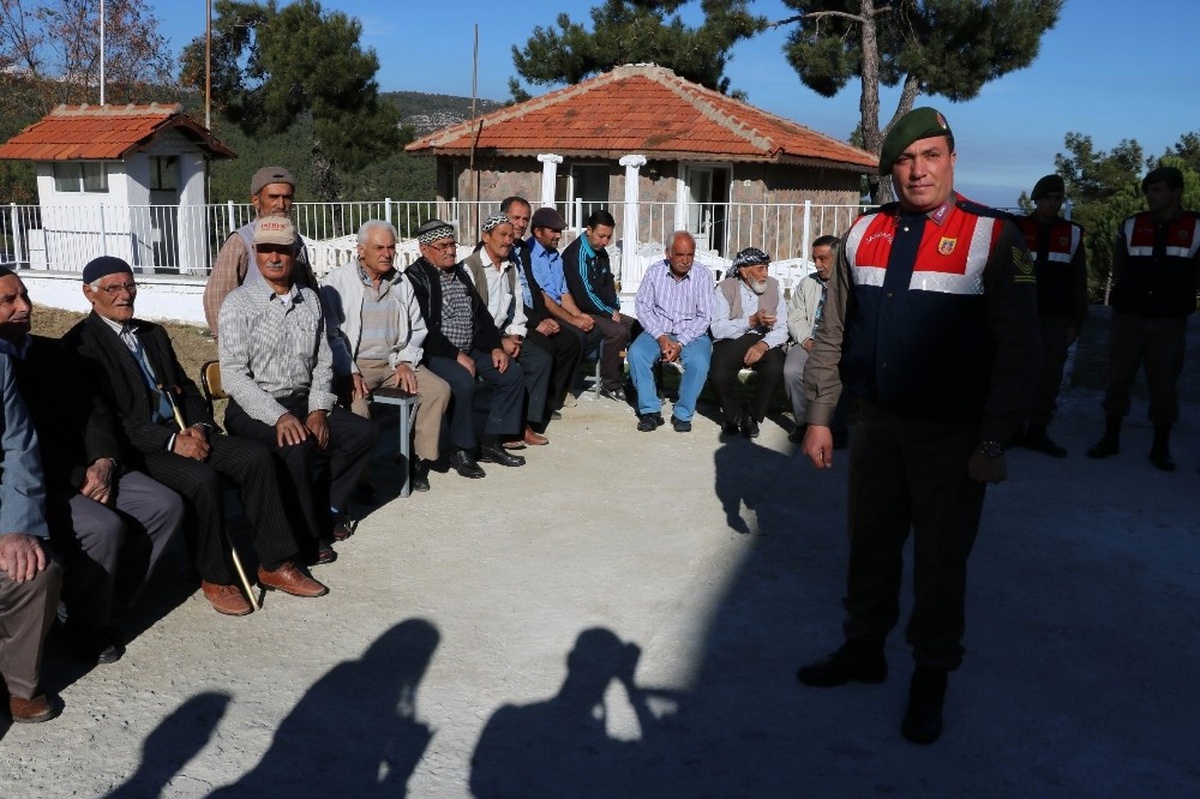 Yeniden Hizmete Giren Karakol Vatandaşları Ağırladı