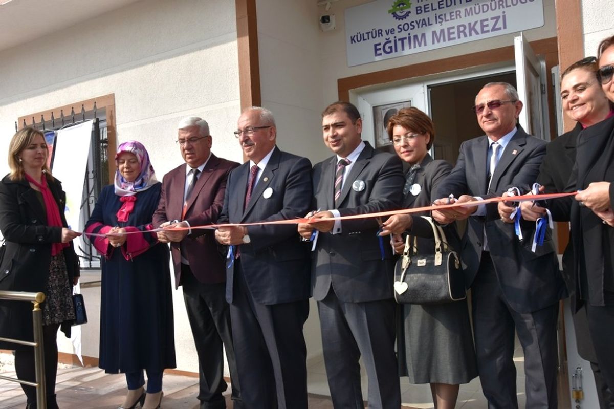 Zübeyde Hanım Parkı Açıldı