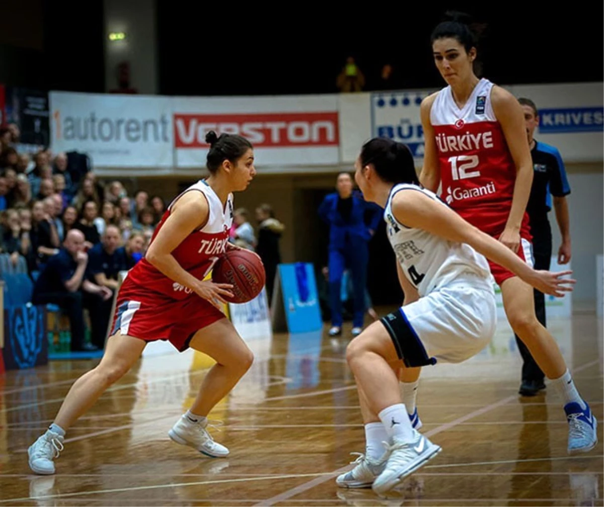 A Milli Kadın Basketbol Takımı, Estonya\'yı Farklı Mağlup Etti