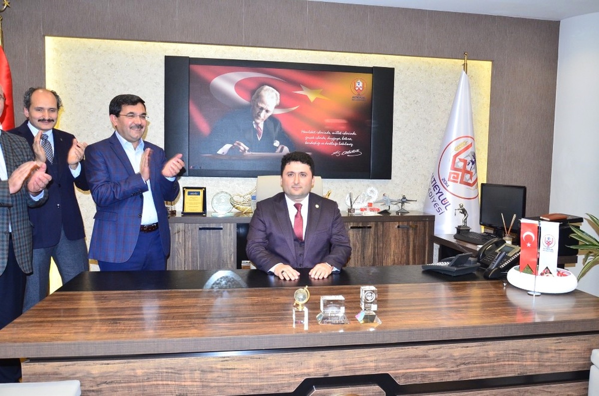 Altıeylül Belediye Başkanlığına Hasan Avcı Seçildi