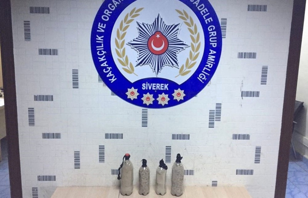 Aracın Yakıt Deposunda Eroin Ele Geçirildi