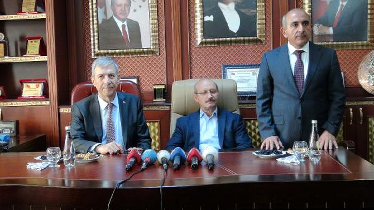 Bakan Demircan: Suriye Tarafında da Sağlık Hizmetleri Veriyoruz