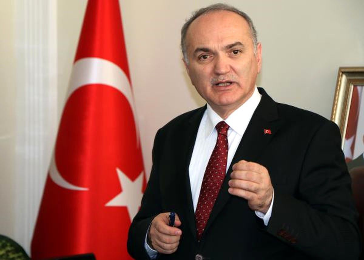 Bakan Özlü: Cam Filminde Kriter Belirleyeceğiz