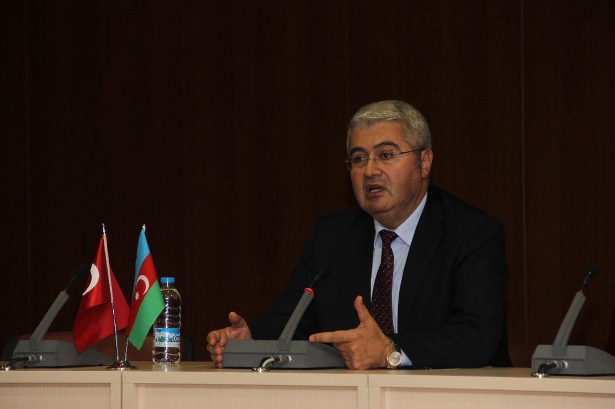 Büyük Türk Atatürk ve Azerbaycan" Konferansı