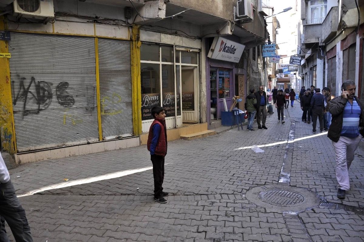 Diyarbakır\'da Pompalı Dehşeti: 1 Ölü