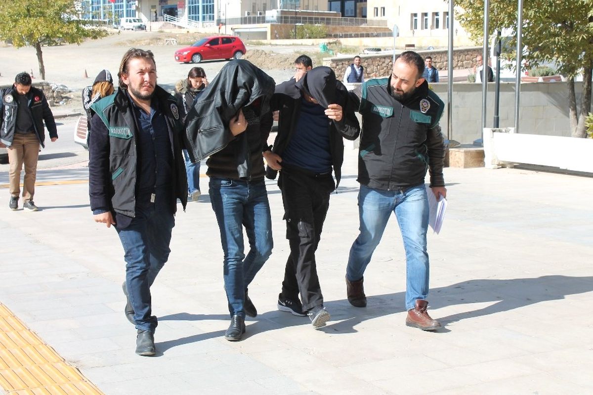 Elazığ\'da Uyuşturucu Operasyonunda 4 Tutuklama
