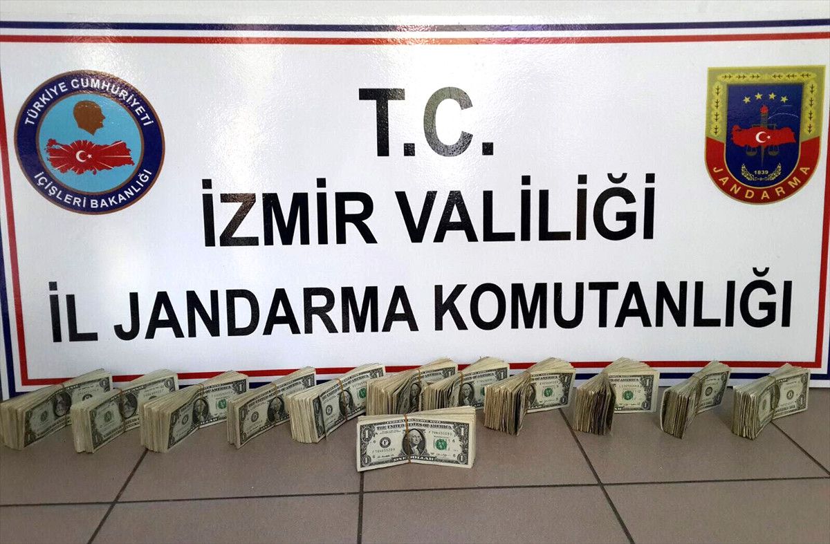 İzmir\'de Fetö/pdy Operasyonu