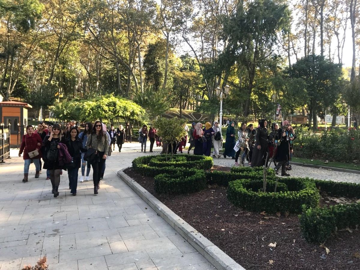 Kulp Belediyesi İlçe Kadınları İçin İstanbul Gezisi Düzenledi