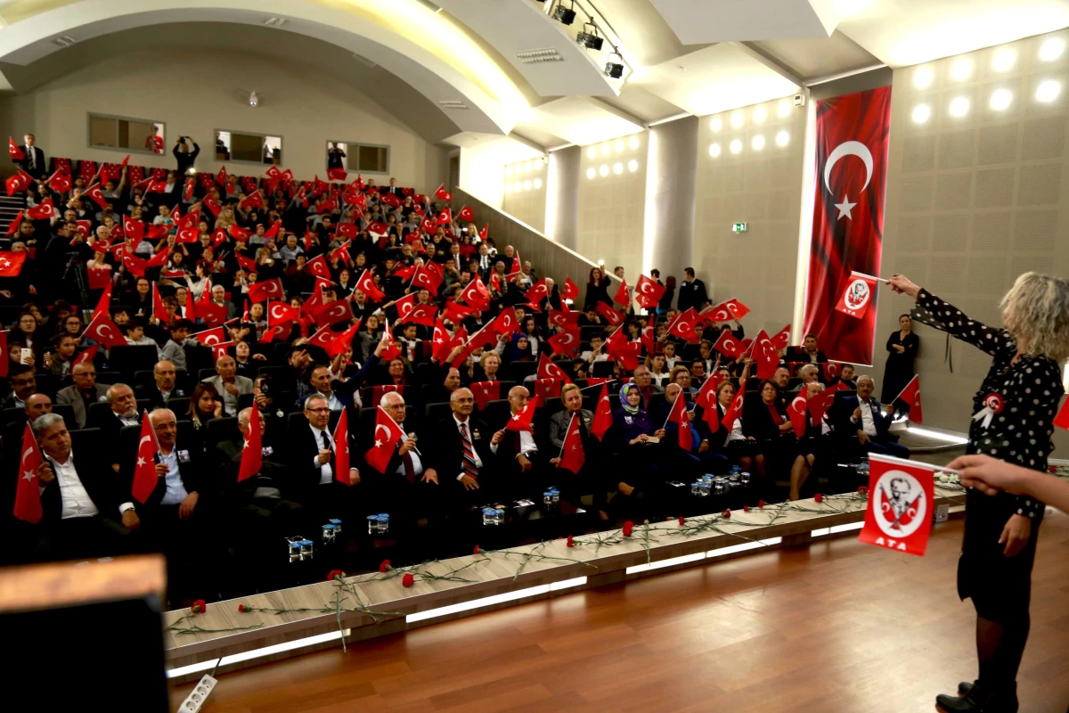 Öğrencilerin Atatürk Sevgisi Bir Başka