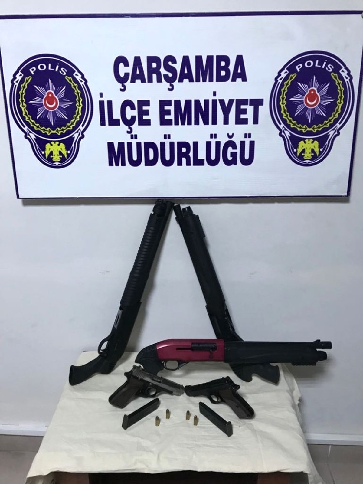 Silah Kaçakçılığı Zanlısı Tutuklandı