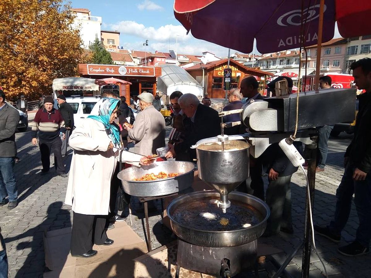 Simav Atatürkçü Düşünce Derneği\'nden Lokma Hayrı