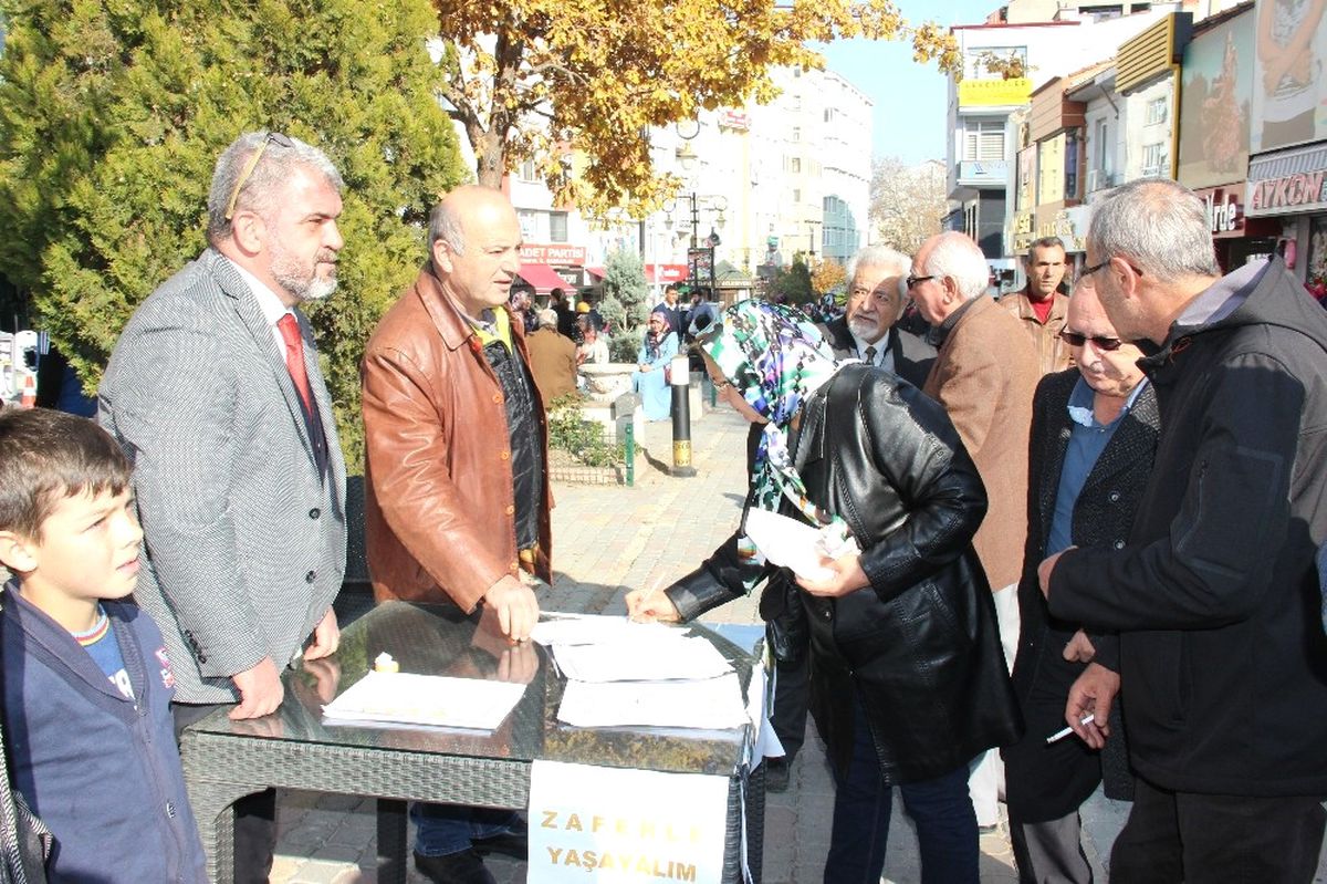 Yerli Otomobil İçin 3 Saatte 4 Bin İmza