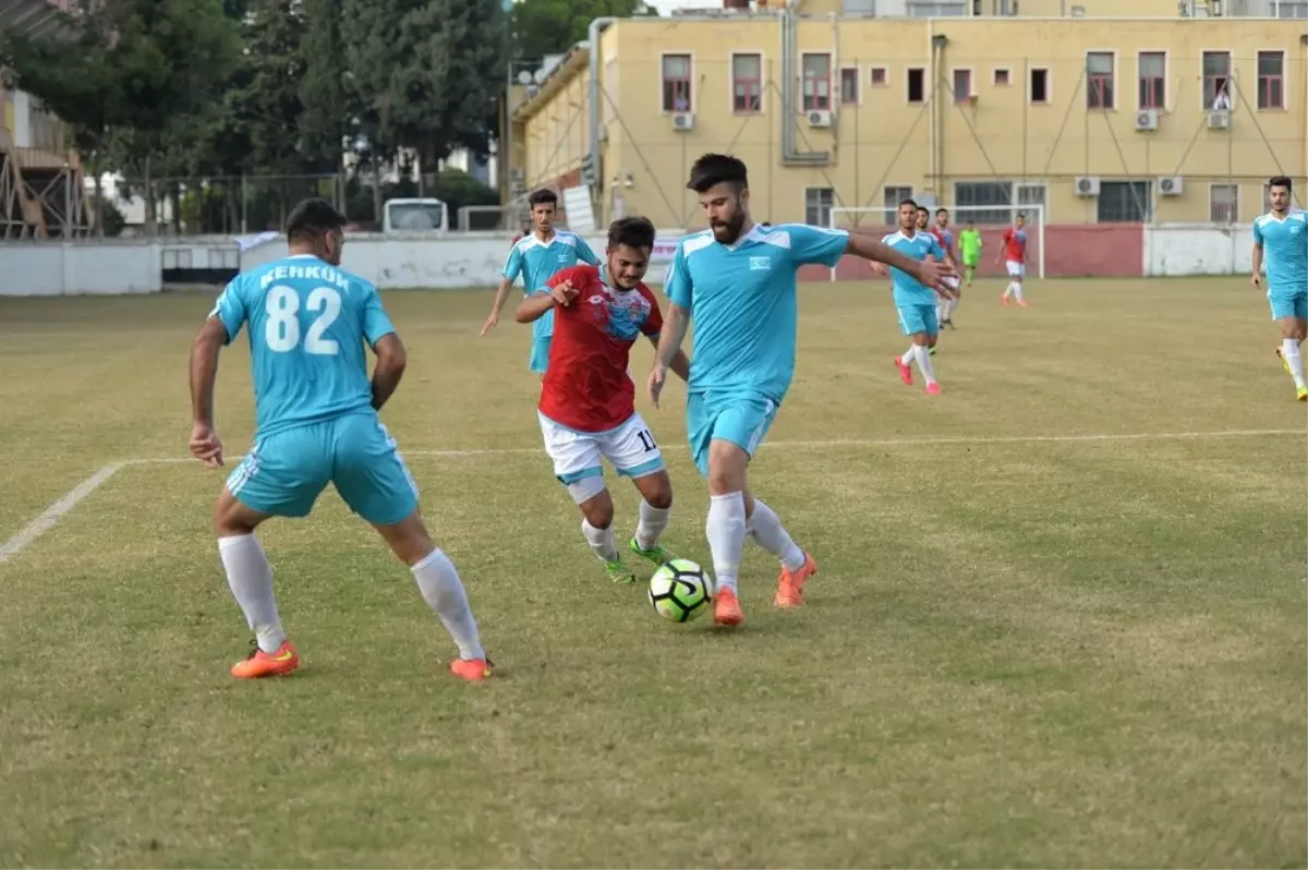 Adana Ülkü Gücü - Kerkük Türkmeneli Spor\'un Kardeşlik Maçı