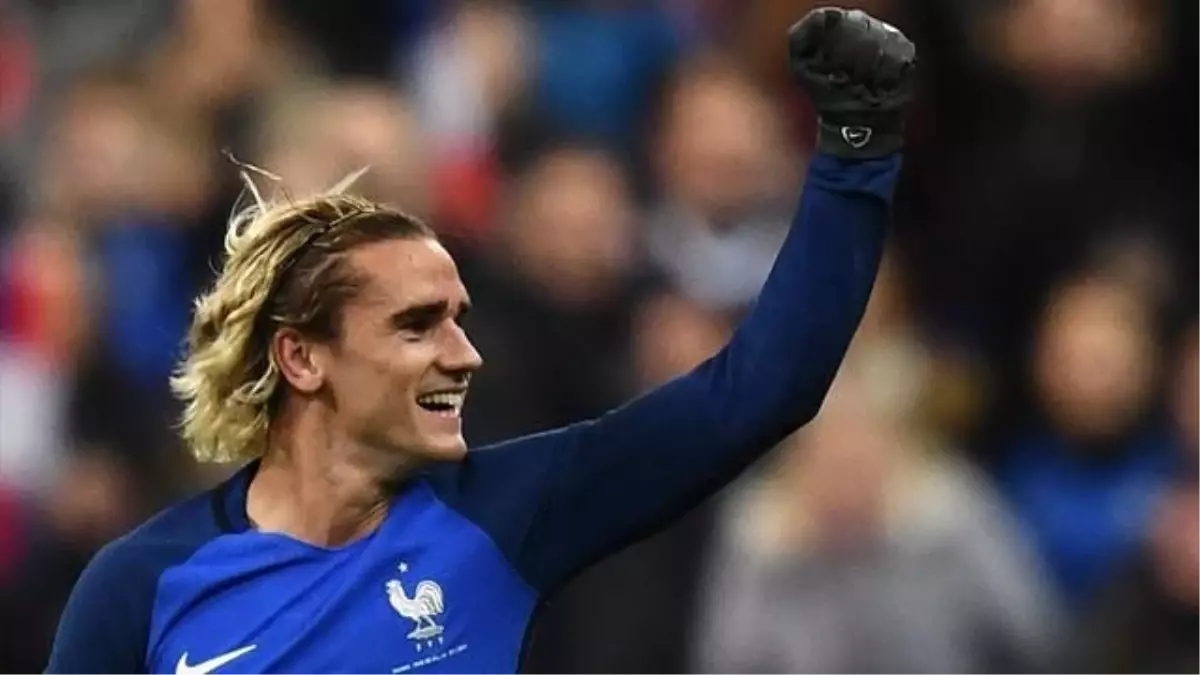 Atletico Madridli Griezmann\'ın Kardeşi Twitter\'dan Manchester United\'ın Stadını Paylaştı