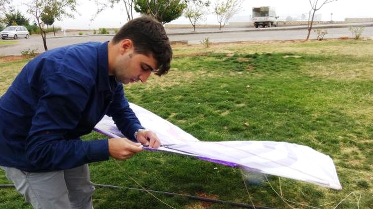 Uçurtma Tutkusunu, Sanata Dönüştüren Mardinli Zahit, 25 Yaşında Dünyayı Dolaştı