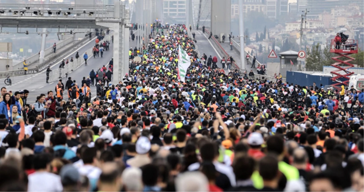 Vodafone 39. İstanbul Maratonu Başladı! Yüz Binler Köprüye Koştu