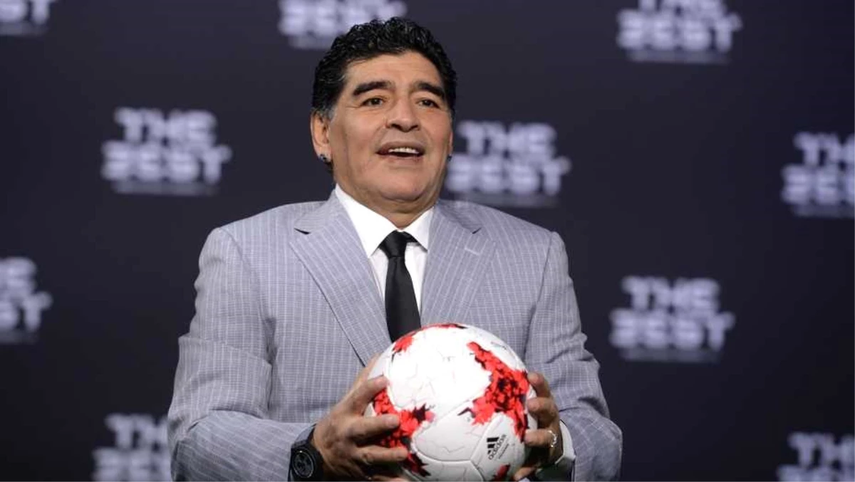 Arjantinli Efsane Futbolcu Maradona Omzundan Ameliyat Oldu