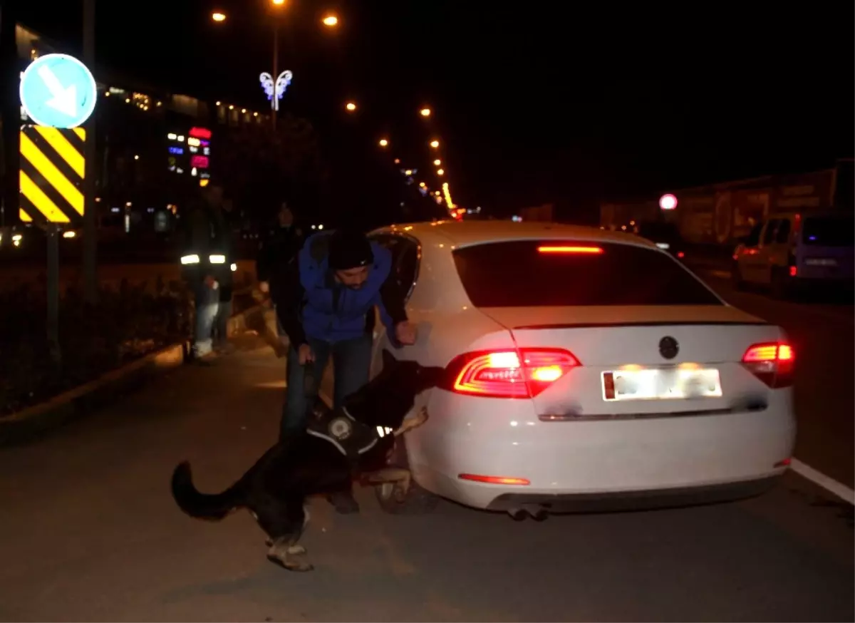 Erzurum Polisinden Gece Yarısı "Huzur" Uygulaması