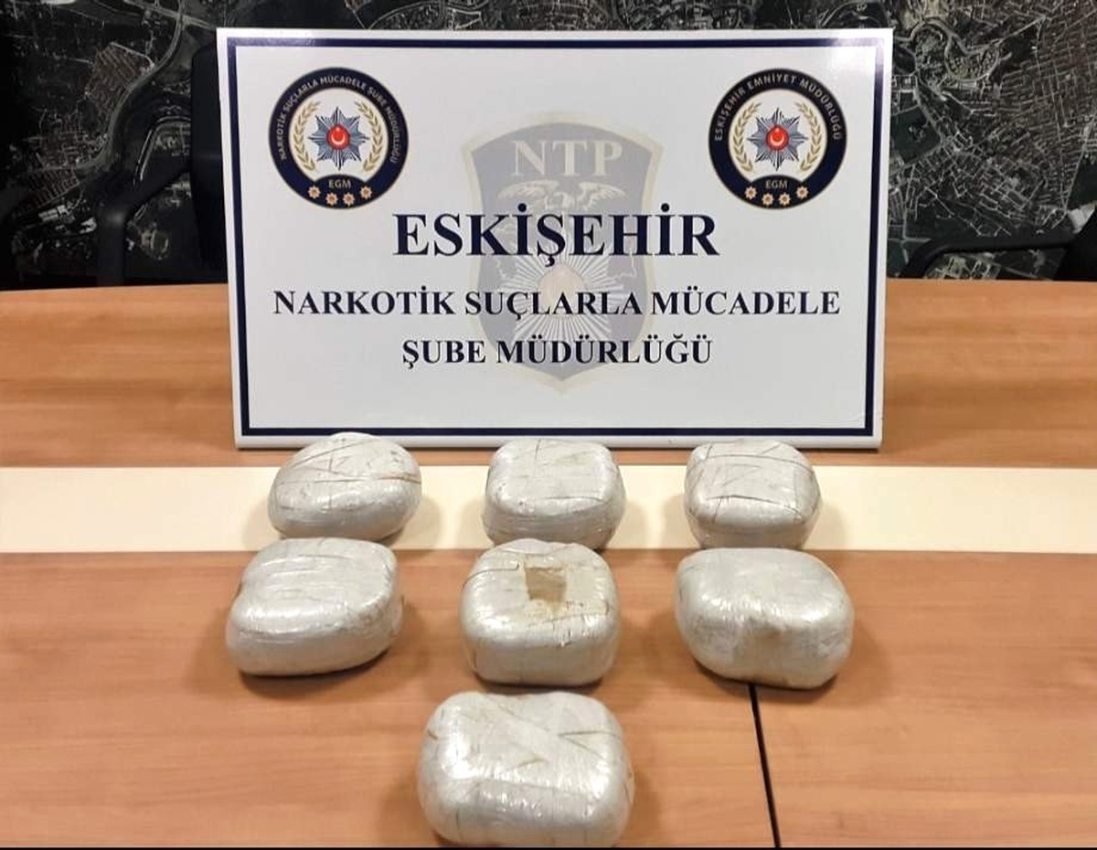 Eskişehir\'de 7 Kilo Toz Esrar Ele Geçirildi