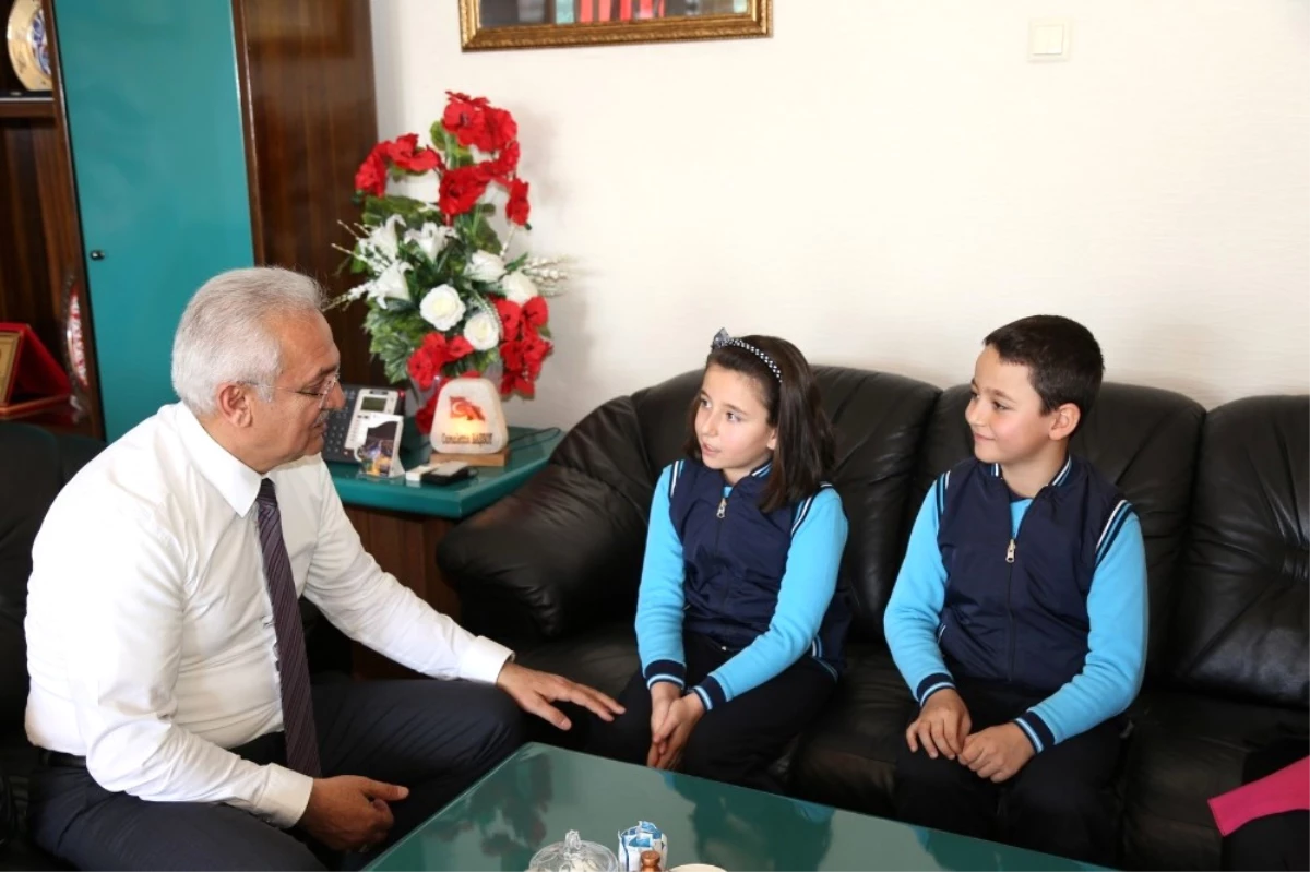 Fatih İlkokulu Öğrencilerinden Başkan Başsoy\'a Ziyaret