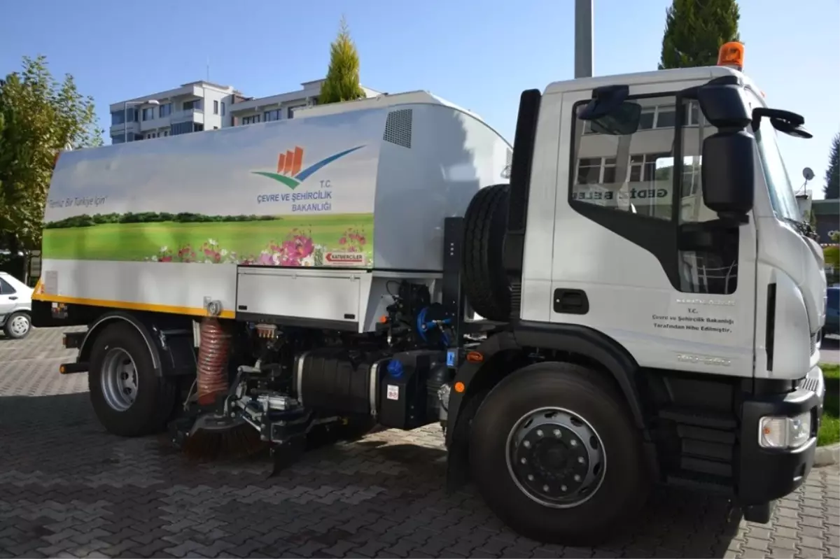 Gediz Belediyesi Araç Filosunu Güçlendirdi