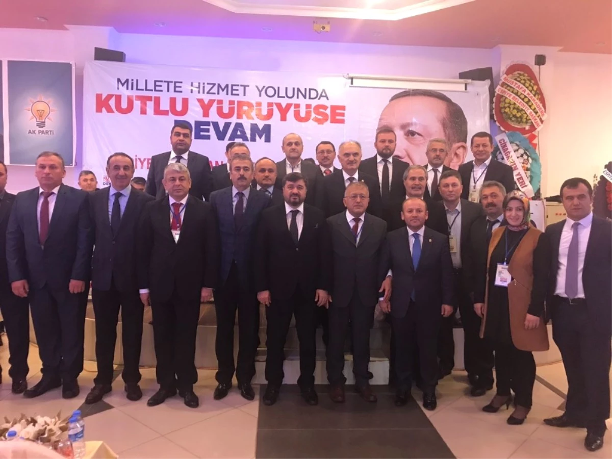 Giresun AK Parti Teşkilatı\'nda 8 İlçe Başkanı Değişti
