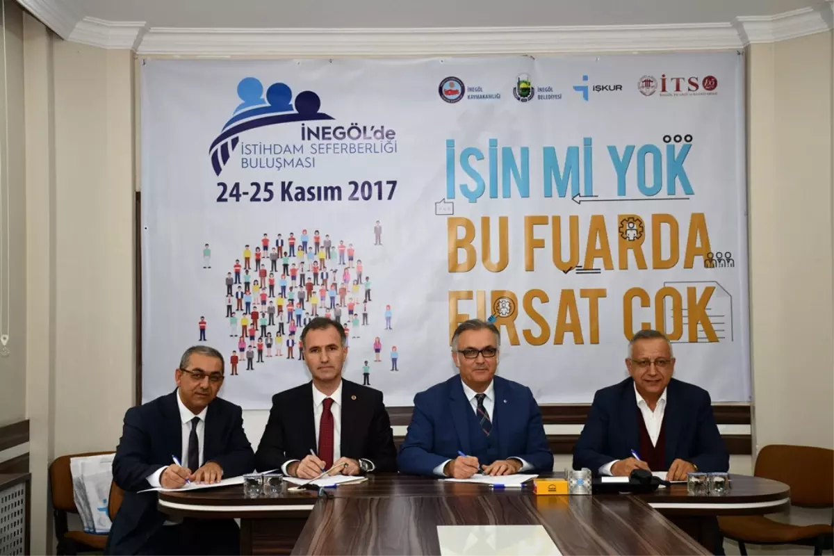 İş Arayan Ve İşvereni Buluşturacak İstihdam Fuarının İmzaları Atıldı