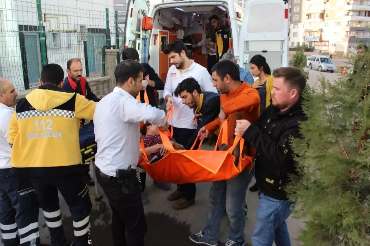 Misafirliğe Gittiği Büroda Kurşunların Hedefi Oldu