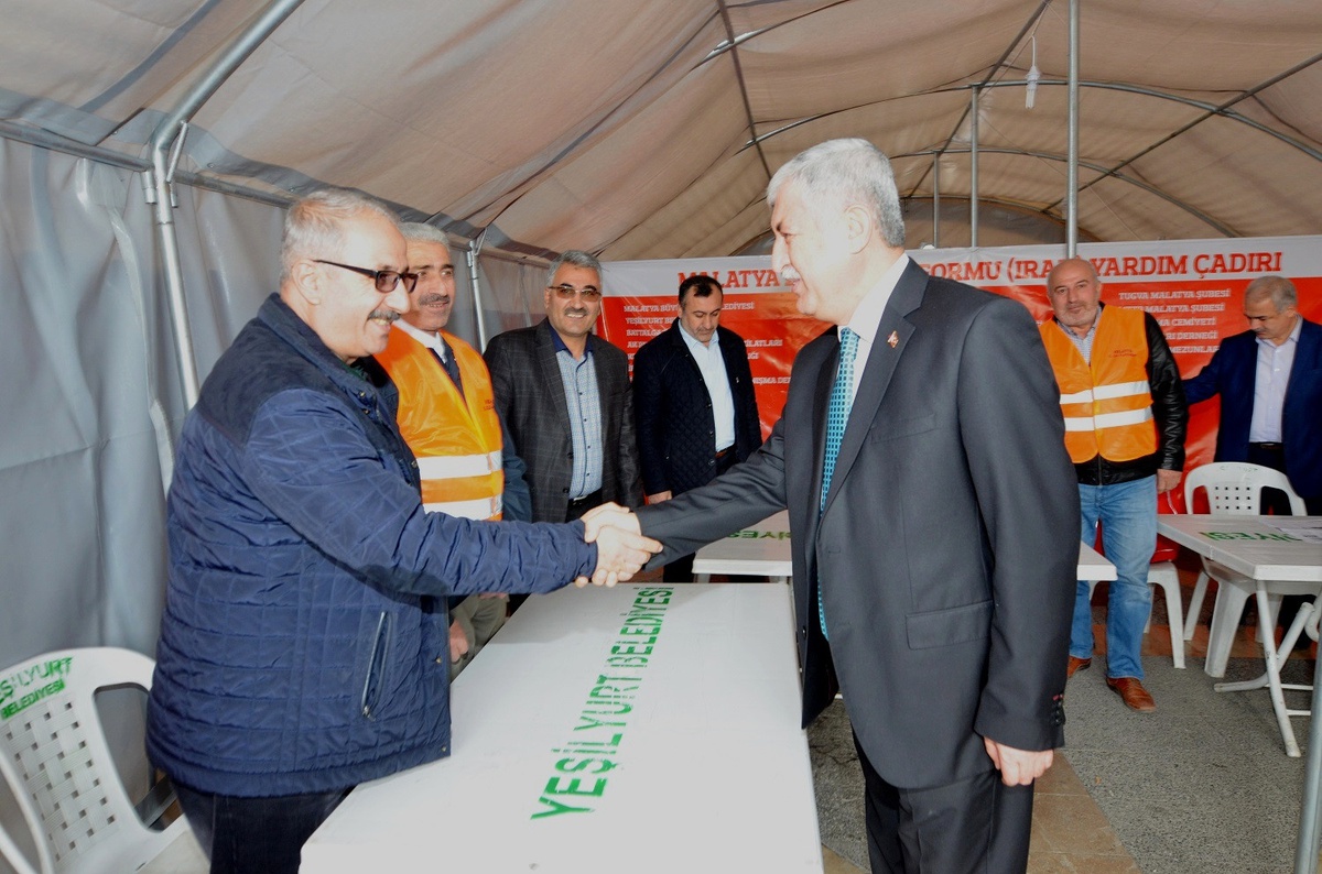 "Bu Coğrafyada Yaşayan Herkes Etle Tırnak Gibidir"