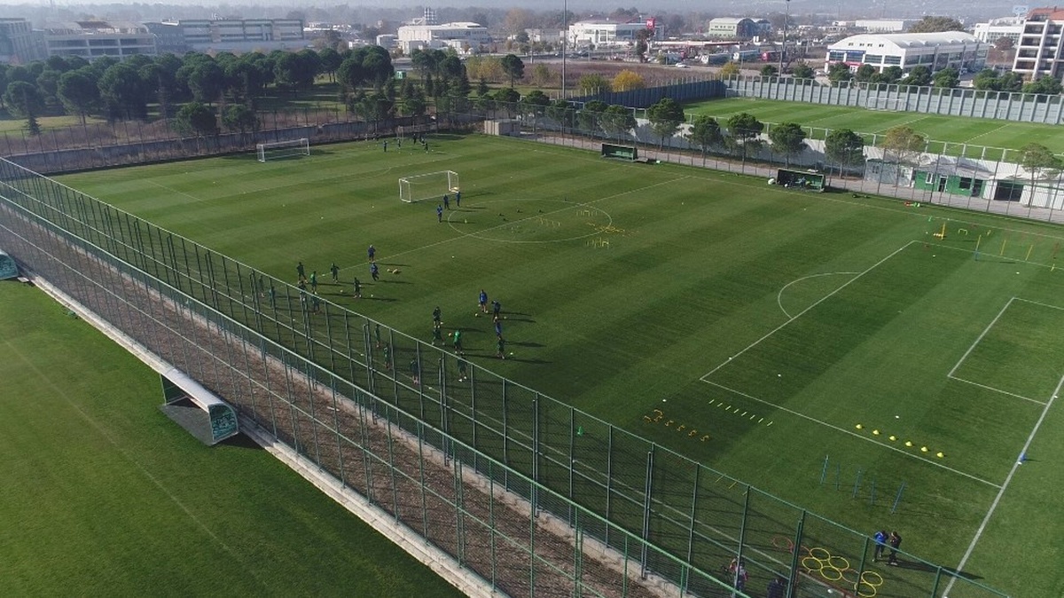 Bursaspor\'da Göztepe Hazırlıkları Sürüyor
