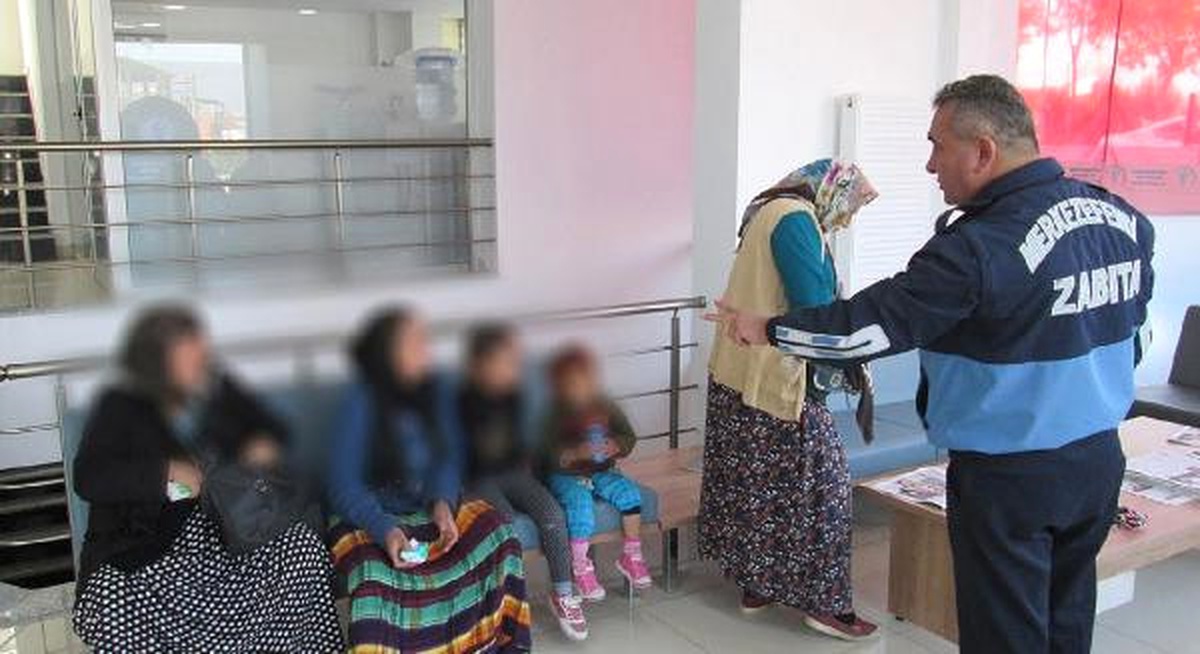 Çocukları Dilendiren Kadınlara Zabıta Operasyonu