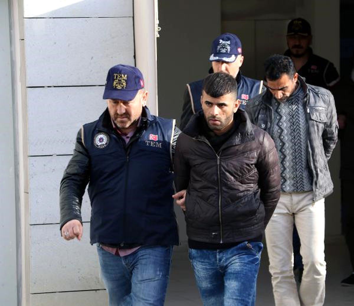 Deaş\'ın İnfazcıları Olduğu İddia Edilen 3 Kişi, Adliyede