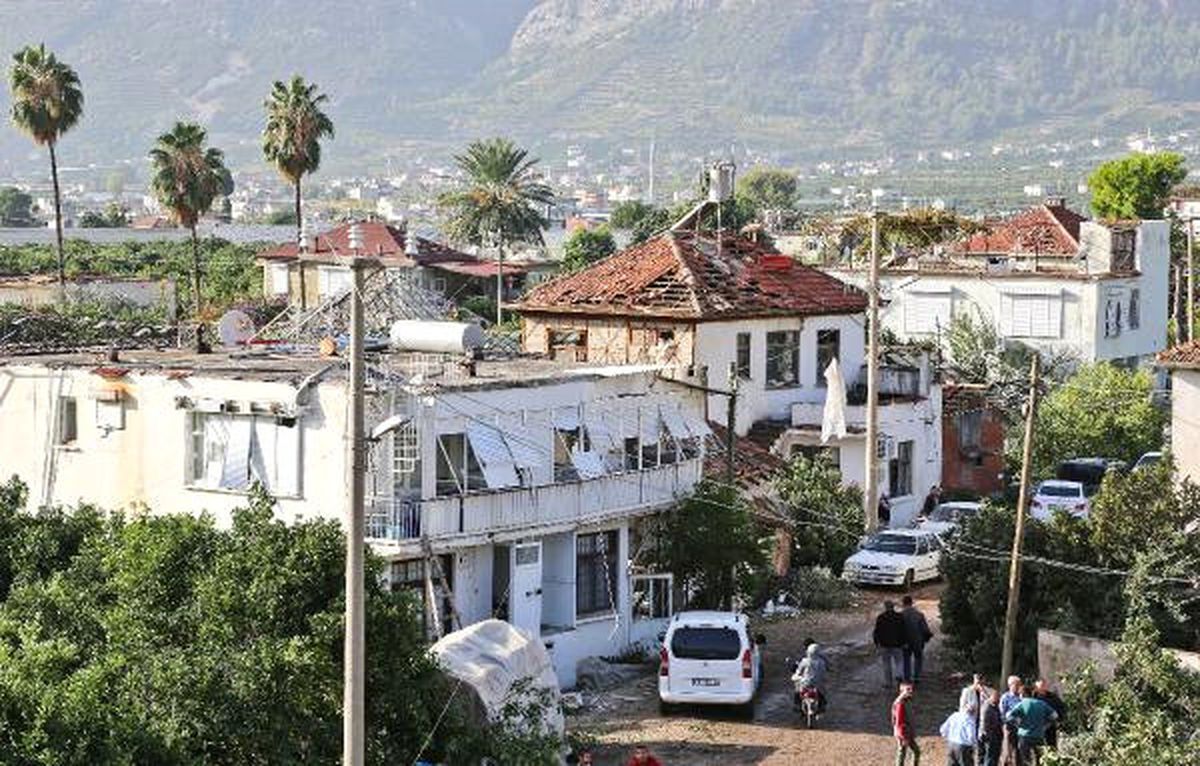 Hortum, Antalya\'nın Batısını Yıktı Geçti (3)