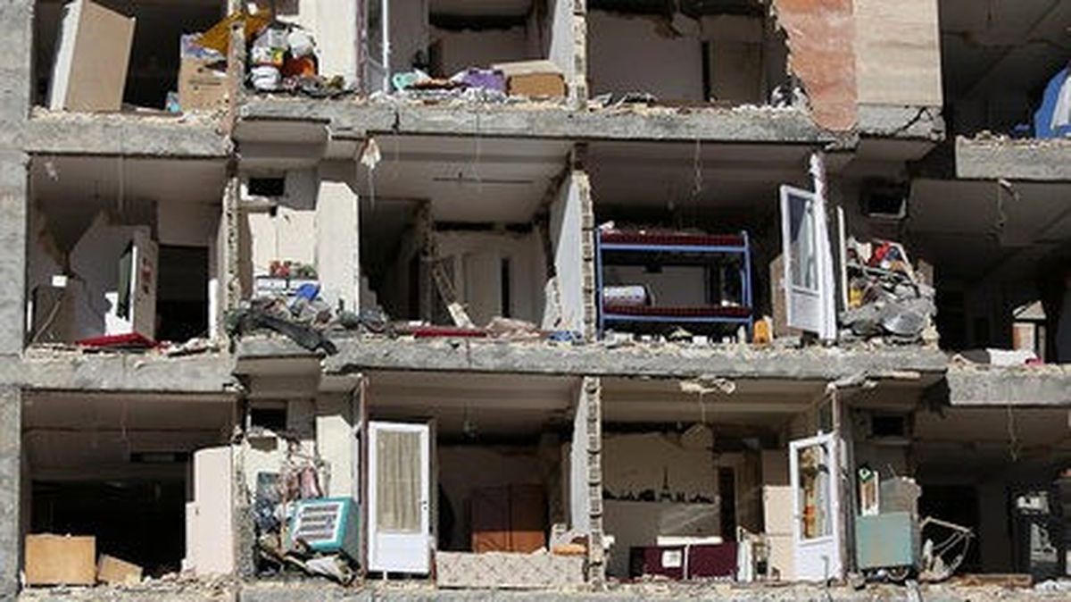 İran\'da Depremin Bilançosu Ağırlaşıyor