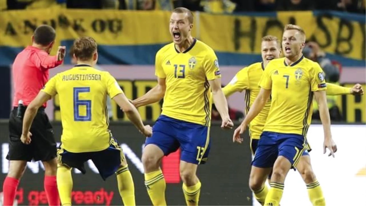 İsveçli Futbolcular "Kahraman" İlan Edildi