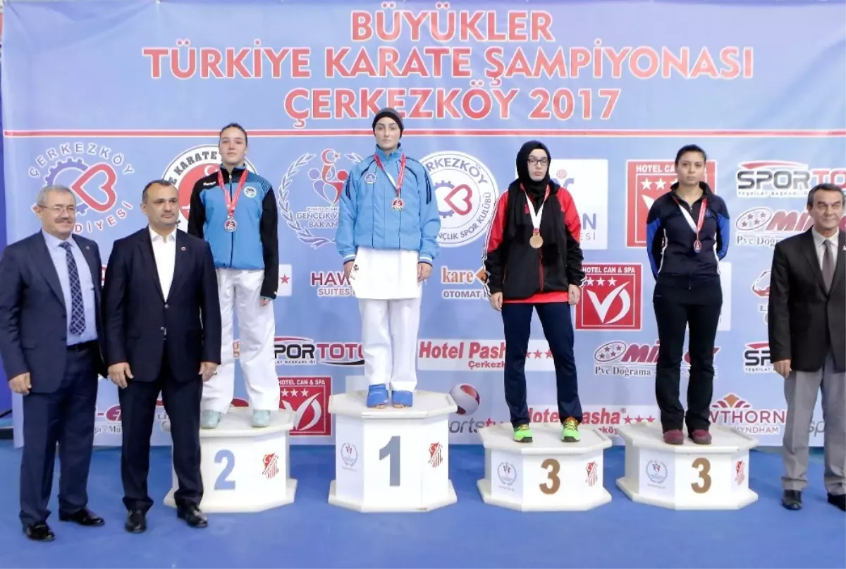 Kağıtsporlu Karatecilerden 4 Derece